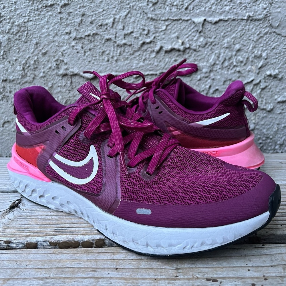 Nike Shoes Women Size 10.5 Legend React Running Pink Red White Sneakers Trainer